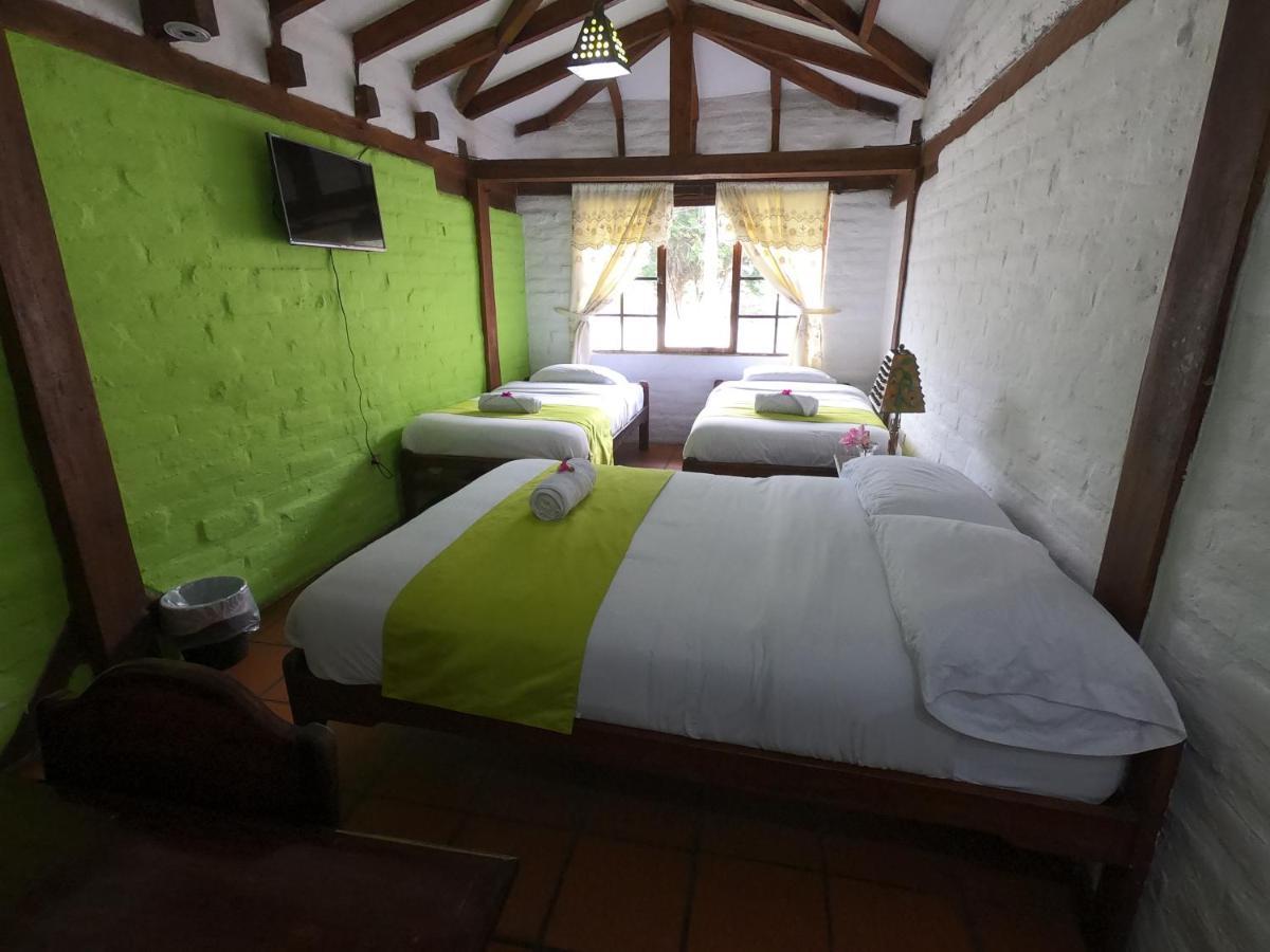 Hostal Inti Luna Baños Buitenkant foto