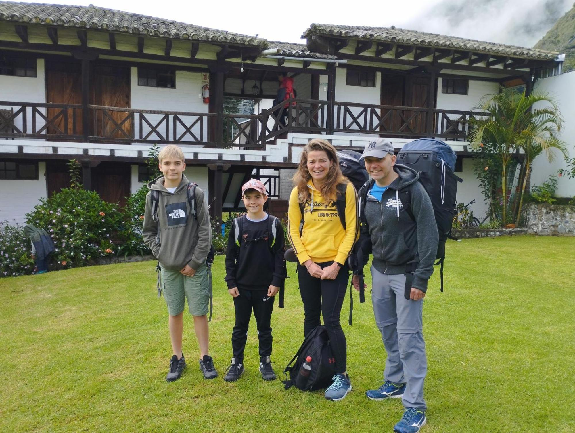 Hostal Inti Luna Baños Buitenkant foto
